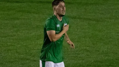 Foto: (Rebeca Reis/AGIF) - Eduardo Person seguirá vestindo a camisa do Guarani