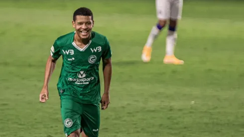 Foto: Heber Gomes/AGIF | Vinicius Lopes marcou cinco gols em 18 jogos que disputou na temporada 2021 pelo Esmeraldino