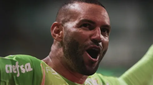 Foto: Ettore Chiereguini/AGIF | Weverton chegou ao clube em 2018 e desde então conquistou cinco títulos importantes