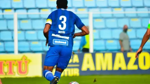 R.Pierre/AGIF - Betão, zagueiro e capitão do Avái