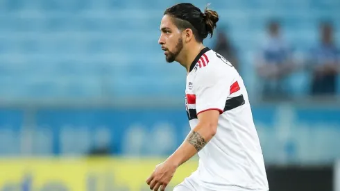 Foto: Pedro H. Tesch/AGIF - Grêmio não para em Benítez e quer mais um meia argentino