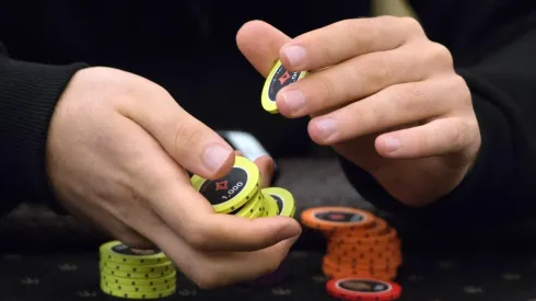 Poker entre os amigos é uma boa para o réveillon (Foto: Getty images)
