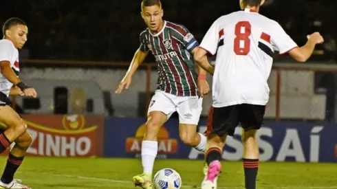 Grande promessa do Fluminense, Arthur solta o verbo sobre carreira e ressalta: