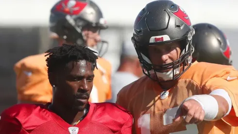 Antonio Brown foi contratado sob muitas polêmicas e deixa os Buccaneers após duas temporadas com a equipe (Getty Images)
