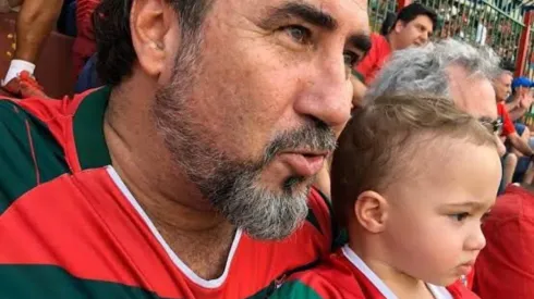 Presidente da Portuguesa com seu filho no Canindé (Foto: Facebook oficial da Portuguesa)