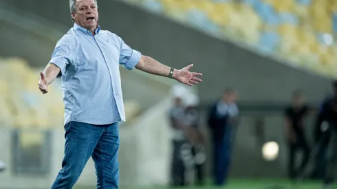 Foto: Jorge Rodrigues/AGIF | Abel Braga dá