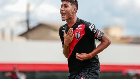Daniel, jogador do Atlético-GO (Foto: Bruno Corsino/ACG)
