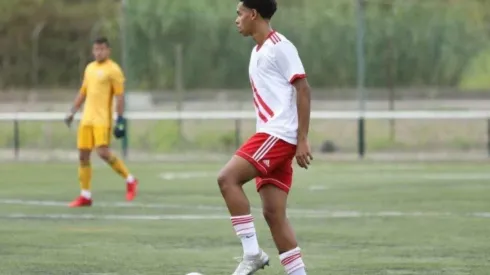 Divulgação Instagram/ Matheus Costa fala sobre a vida em Portugal, onde joga na base pelo Vilafranquense