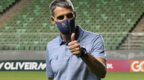 Foto: Fernando Moreno/AGIF - Vojvoda treinador do Fortaleza