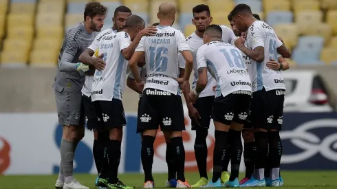 Goleiro fez pausa na carreira para ajudar o pai, que tratava de um câncer na garganta