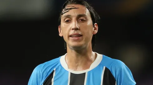 (Photo by Matthew Ashton - AMA/Getty Images) - Geromel deve ter salários reajustados.