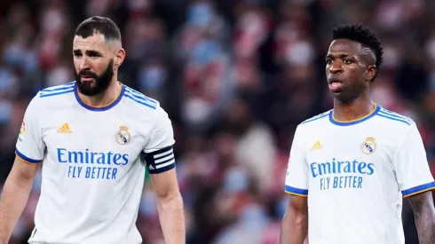 Foto: Juan Manuel Serrano Arce/Getty Images | Vini Jr. e Benzema tem mais gols que o Barcelona na temporada 2021/22