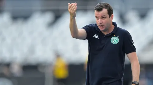 Foto: Thiago Ribeiro/AGIF - Daniel Paulista, treinador do Guarani