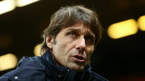 Conte quer contar com mais jogadores no elenco