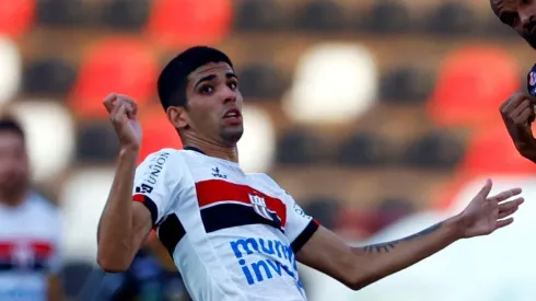 Foto: Thiago Calil/AGIF - Caetano, jogador do Botafogo-SP