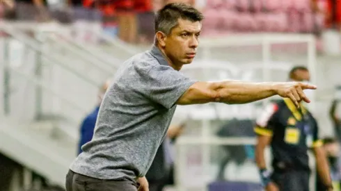 Foto: (Rafael Vieira/AGIF) - Gustavo Florentín, técnico do Sport, foi fundamental na chegada do quinto reforço rubro-negro