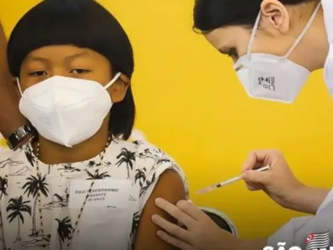 A primeira criança a receber a vacina infantil contra Covid-19, foi um indígena de 8 anos