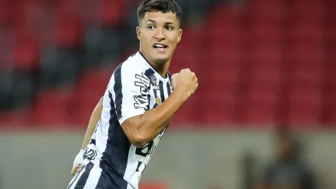 Foto: Pedro H. Tesch/AGIF - Marcos Leonardo em ação pelo Santos