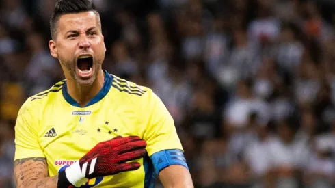 Fábio é ídolo do Cruzeiro (Foto: Fernando Moreno/AGIF)