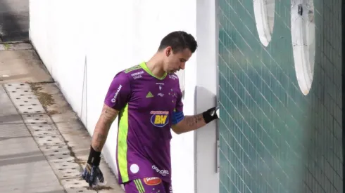 Foto: Fernando Moreno/AGIF | Fábio tem futuro perto de ser definido