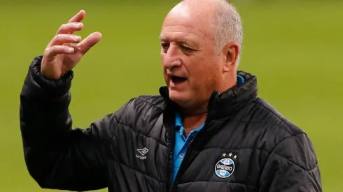 (Photo by Silvio Avila/Getty Images) - Felipão fez elogios ao jogador na época.