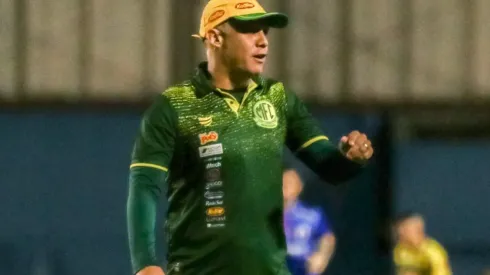 Foto: Robson Mafra/AGIF - Eduardo Baptista, treinador do Mirassol