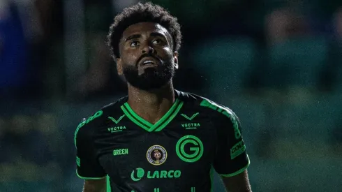 Foto: (Heber Gomes/AGIF) - Depois de renovar com o Goiás, Caio Vinícius garante que está no lugar certo