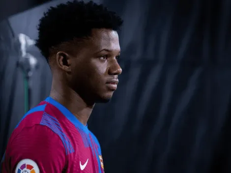 Após nova lesão de Ansu Fati, Barcelona cogita cirurgia e encerramento da temporada para o jogador