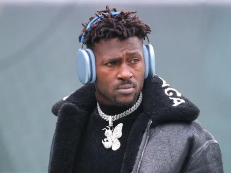 Antonio Brown faz meme zoando os Buccaneers após eliminação nos playoffs