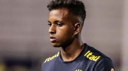 Rodrygo com a seleção brasileira (Foto: Caio Falcão/AGIF)