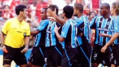 Reprodução - site oficial do Grêmio/ Batalha dos Aflitos: Relembre a campanha de acesso para à Série A do Campeonato Brasileiro