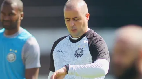 Foto: (Twitter Oficial Operário Ferroviário/@andreoito/OFEC/Divulgação) - Ricardo Catalá deve promover cinco mudanças no Operário em relação ao último jogo