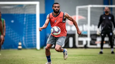 Lucas Almeida/ADC - Adriano, volante do Botafogo-PB