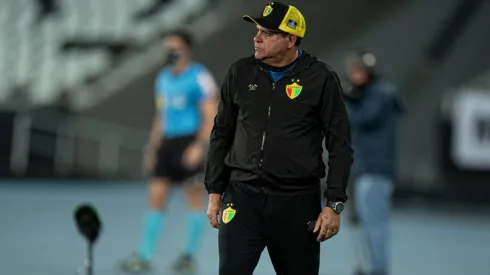 Foto: Jorge Rodrigues/AGIF – Waguinho Dias, treinador do Brusque