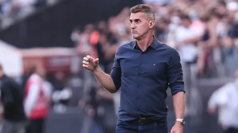 Foto: Ettore Chiereguini/AGIF - Vagner Mancini, treinador do Grêmio