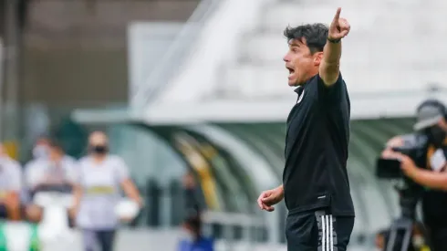 Foto: Luiz Erbes/AGIF - Medina pode perder outro titular após saída de Yuri Alberto