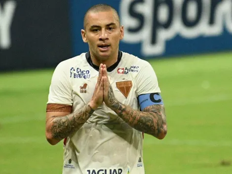 Wellington Paulista já é passado e Fortaleza procura centroavante do Athletico-PR