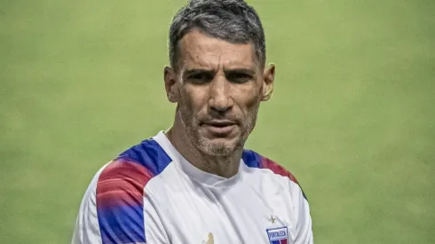 Foto: (Celio Junior/AGIF) - Juan Pablo Vojvoda, técnico do Fortaleza, quer mais reforços para a temporada 2022