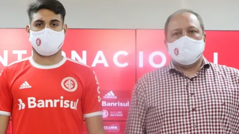 Foto: Ricardo Duarte/Inter/Divulgação - Yuri Alberto e Barcellos: presidente se manifestou sobre a venda do atacante para o Zenit