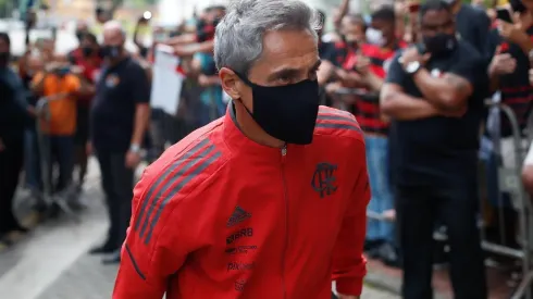 Chegada do Flamengo em Volta Redonda (Foto: Gilvan de Souza/Flamengo)