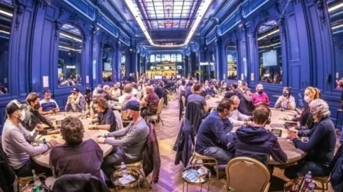 Torneio de poker em Paris (Foto: PokerNews)