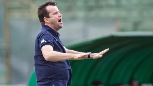 Foto: (Diogo Reis/AGIF) - Daniel Paulista não ficou feliz com o desempenho do Guarani nesta quinta (3)