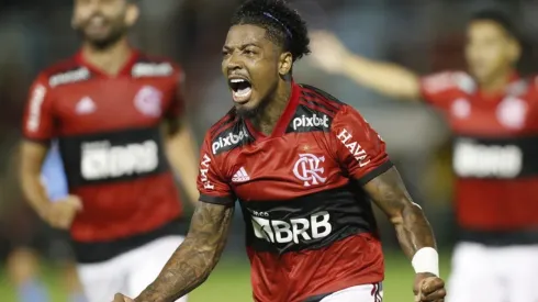 Foto: Gilvan de Souza/Flamengo. Marinho em comemoração do primeiro gol pelo Flamengo, no Campeonato Carioca.