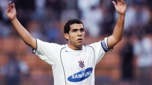 Foto: Divulgação/Corinthians. Carlitos em seu jogo de despedida do Timão, em 2006.