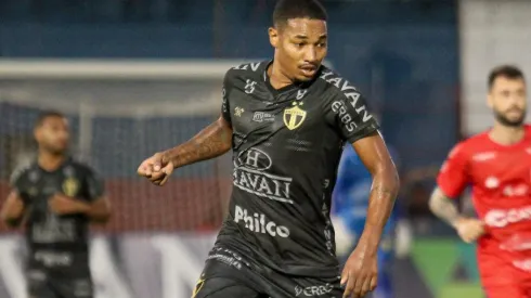 Foto: (Flickr Oficial Brusque/Lucas Gabriel Cardoso/Brusque FC) - Fernandinho tem recebido maiores oportunidades no Brusque nas últimas rodadas do Catarinense