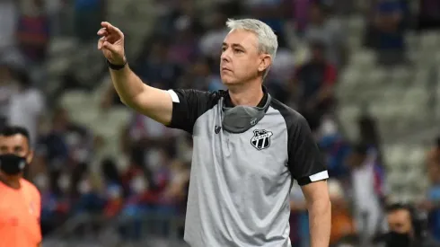 Foto: (Kely Pereira/AGIF) - Em coletiva pós-jogo, Tiago Nunes fez questão de exaltar o Ceará e aproveitou para 'cutucar' o Fortaleza