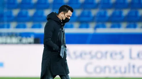 Xavi toma partido em caso de atacante e pede compreensão da torcida: