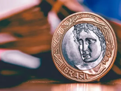 Poupança registra retirada de R$ 19,66 bilhões em janeiro, afirma Banco Central; pesquisa indica nova alta para a projeção da inflação