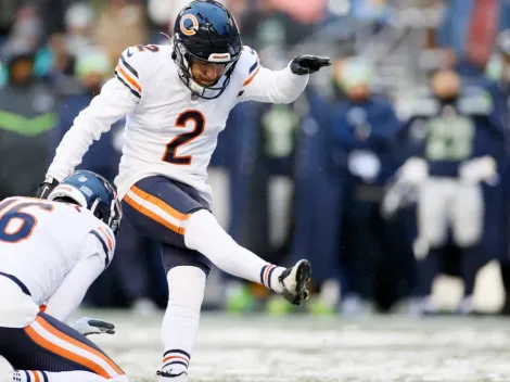 Com camisa do Flamengo, Cairo Santos publicou vídeo jogando futebol com seu filho