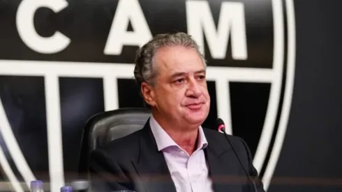 Sergio Coelho sela acordo com conhecido da torcida atleticana